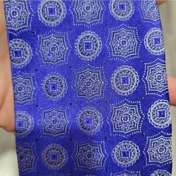 Paul fredrick necktie - Picture 7 of 7